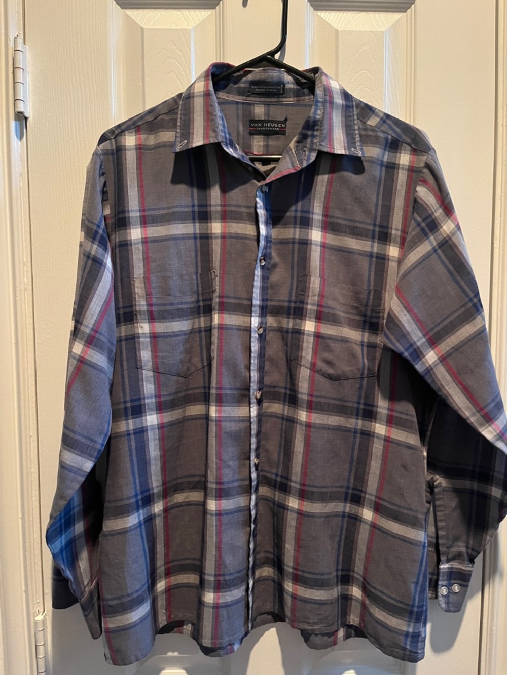 Van Heusen Men's Plaid Button-Down